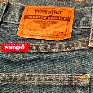Mens blue wrangler jeans